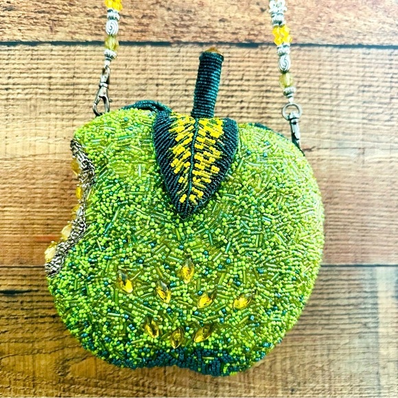 Mary Frances Unique Apple A Day Beaded Purse - Picture 4 of 13